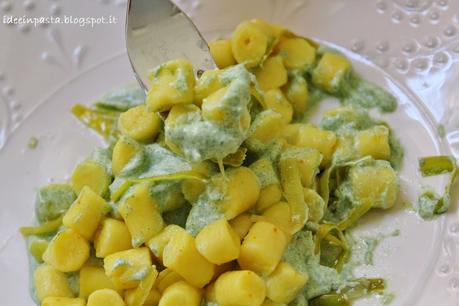 Chicche allo zafferano con crema alla clorofilla e porri