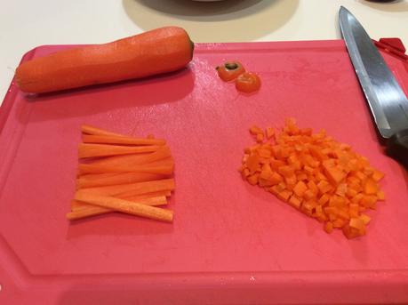 TAGLIATELLE ALLE BARBABIETOLE ROSSE CON VERDURE