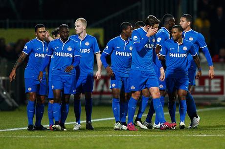 Eredivisie: riscatto immediato PSV, Zwolle a valanga