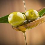 olio-extravergine-di-oliva-ed-olive