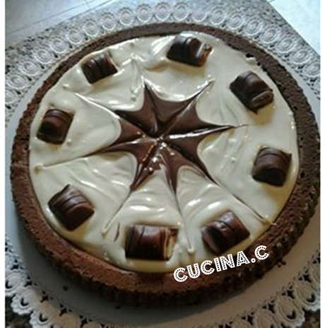 La ricetta della torta Kinder Bueno