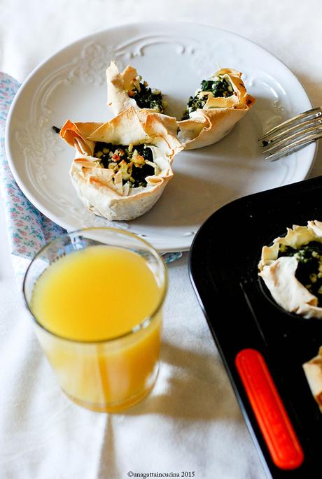 Mini pie di spinaci e feta | Spinach and feta mini pies