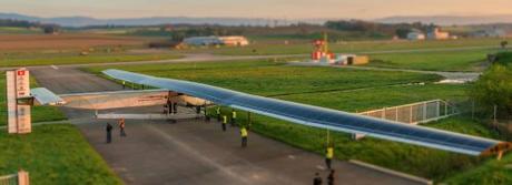 solar-impulse-2-first-sunbath-tilt-shift