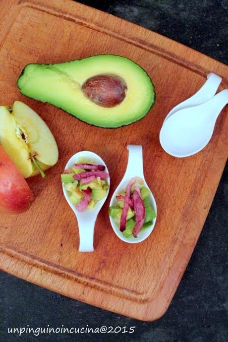 Tartare di avocado e mela Fuji con speck croccante