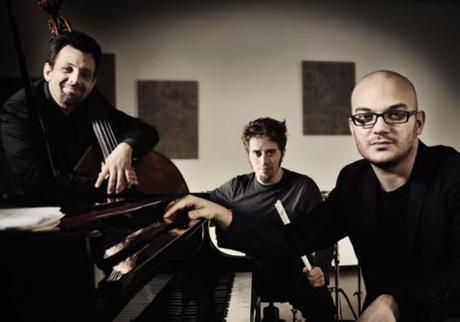 Fabio Giachino Trio dopo Bruxelles presenta ufficialmente  Blazar   a Torino