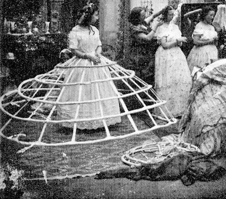 Costume History 1860s: Crinoline Fashion period (1840 - 1870).