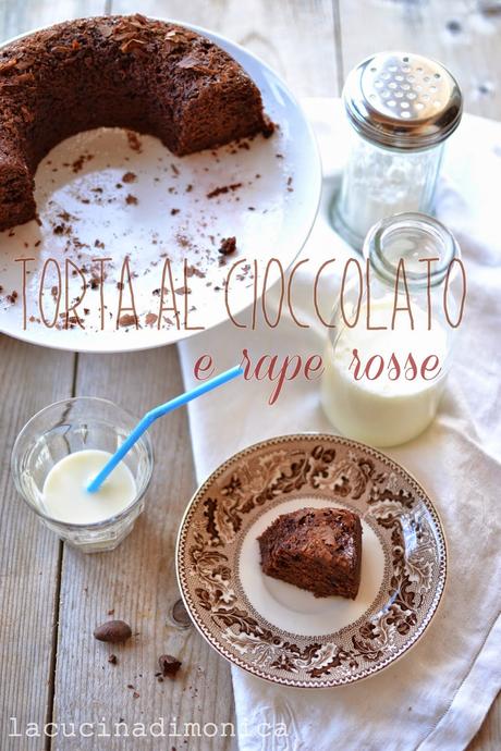 torta al cioccolato e rape rosse