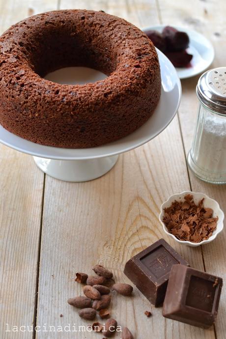 torta al cioccolato e rape rosse