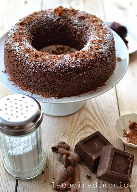 torta al cioccolato e rape rosse