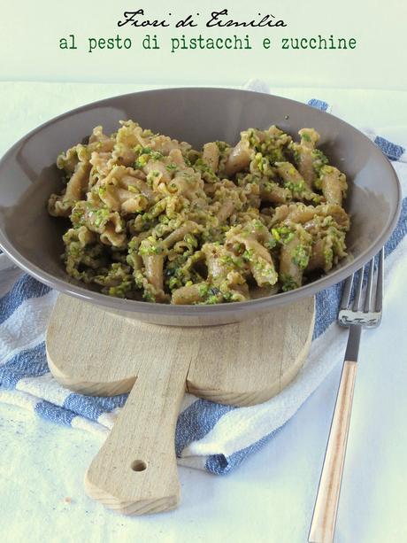 Fiori di Timilìa integrale al pesto di pistacchi e zucchine