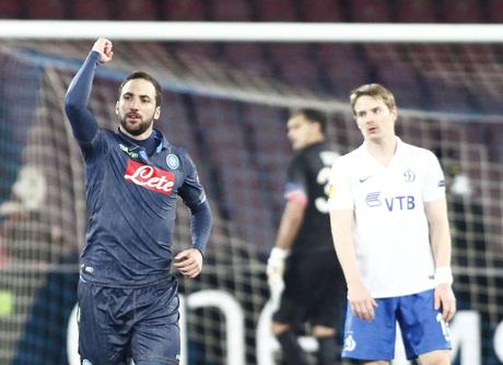 Napoli-Dinamo Mosca 3-1: Kuranyi spaventa, Higuain folleggia