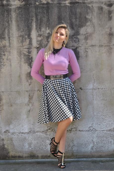 outfit gonna a ruota outfit pied-de-poule outfit gonna pied-de-poule outfit maglione cachemire lilla outfit gonna e maglione orecchini majique sandali schutz mariafelicia magno color-block by felym blog di moda blogger italiane di moda mariafelicia magno fashion blogger colorblock by felym come abbinare il colore lilla come abbinare la stampa pied-de-poule outfit invernali donna outfit marzo 2015 how to wear round skirt how to wear sweater and skirt abbinamenti gonna a ruota schutz sandals girl blonde girls blonde hair fashion bloggers italy italian girls blonde girls cachemire sweaters winter outfits  elegant winter outfits outfit invernali gonna eleganti