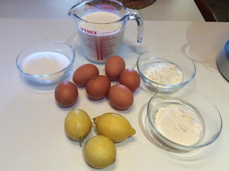 SRICIOLATA DELLA NONNA CON CREMA PASTICCIERA AL LIMONE E PINOLI