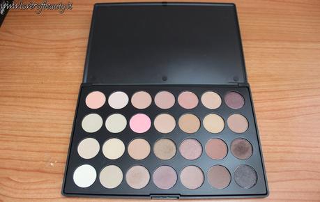 Recensione: Blush Professional 28 Color Neutral Eyeshadow Palette