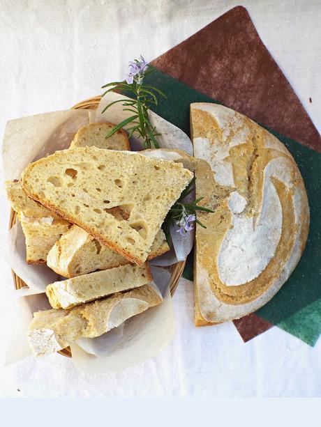 Pane ai ceci e rosmarino