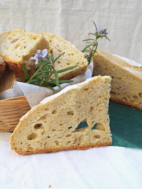 Pane ai ceci e rosmarino