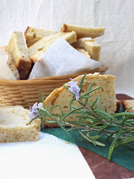 Pane ai ceci e rosmarino