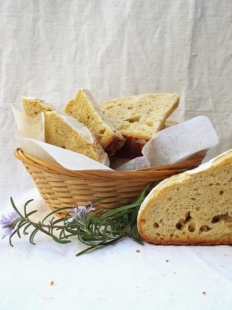 Pane ai ceci e rosmarino