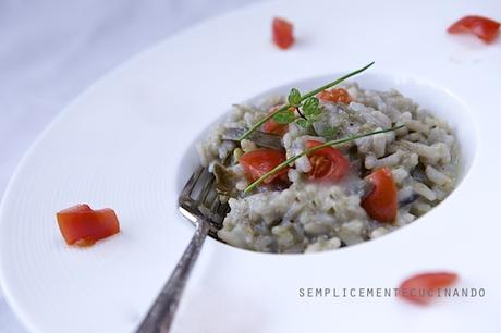 Risotto con carciofi pesto e pomodoretti