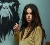 “12 Monkeys”: Emily Hampshire promossa a series regular per la seconda stagione