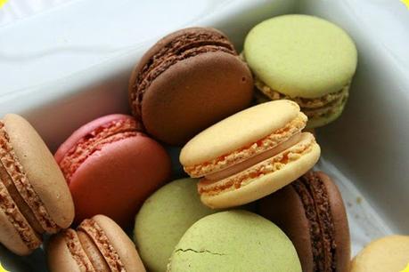 macarons_in_a_box,_March_2011