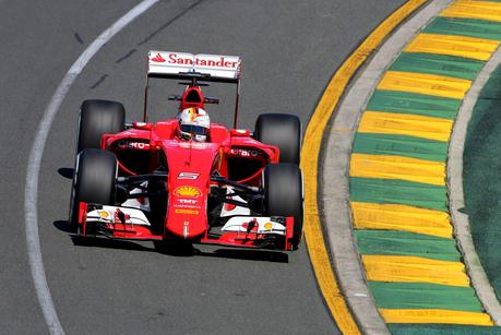 GP Melbourne : Hamilton vince in scioltezza, Vettel terzo all'esordio in rosso