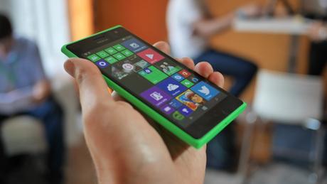 Lumia 735