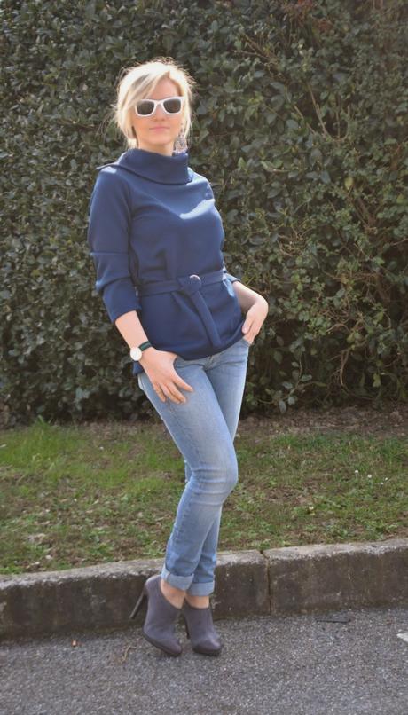 outfit giacca anni '60 outfit blu outfit jeans e tacchi outfit jeans skinny fornarina mariafelicia magno colorblock by felym fashion blog italiani mariafelicia magno fashion blogger come abbinare il blu maglia anni sessanta maglia collo alto maglia a ciambella outfit invernali casual outfit marzo 2015 outfit invernali donna casual outfit burda maglia anni '60 burda come abbinare il grigio fashion blogger italiane come abbinare gli occhiali da sole bianchi come abbinare il grigio outfit scarpe grigie orologio daniel wellington winter outfit blue outfit how to wear jeans and heels  ffashion bloggers italy blonde girl blonde hair 