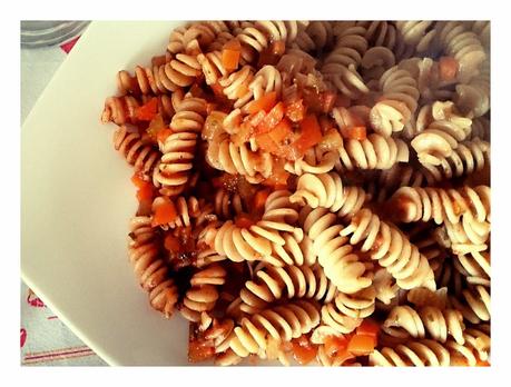 Fusilli integrali con ragù vegetariano