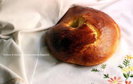 Pane semidolce - il puccillato di Castelluccio del periodo pasquale