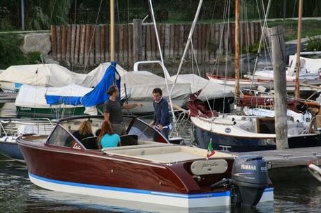 Sposarsi in Umbria e godersi il Lago Trasimeno noleggiando una barca di lusso