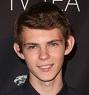 Robbie Kay alias Peter Pan di OUAT si unisce a “Heroes Reborn”