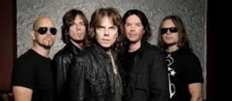 In foto: Joey Tempest e la band Europe