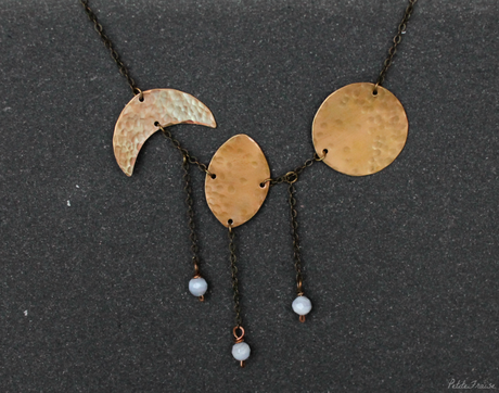 Moon Phases necklace nr.04 + Style tips