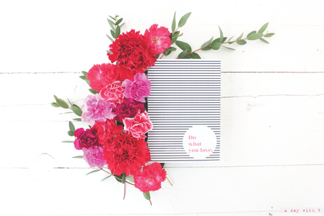 DO WHAT YOU LOVE postcards