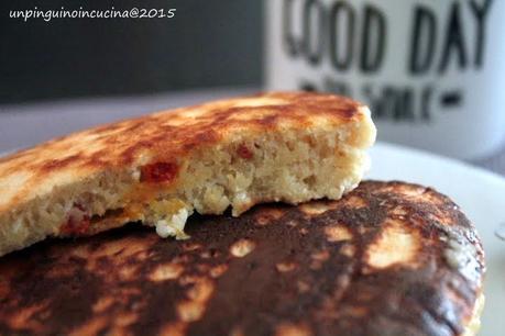 Pancake al cocco e bacche di Goji per CorporeSano Pancake al cocco e bacche di Goji per CorporeSano