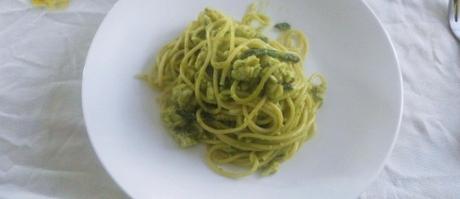 Spaghetti con gallinella e asparagi