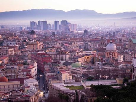 Shutterstock_20530190_Veduta_Napoli