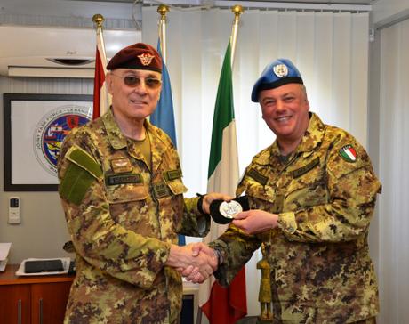 Libano/ Il Comandante del Comando Operativo di Vertice Interforze In visita al Contingente Italiano