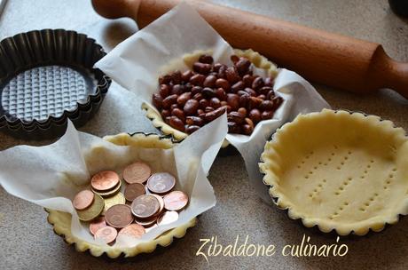 Tortine salate di batate al rosmarino con ripieno di ricotta, speck e nocciole