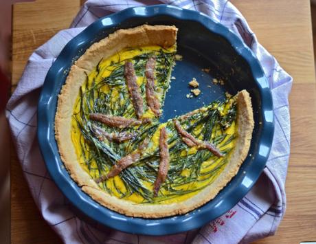 Quiche con agretti e acciughe