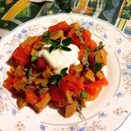 Diario dei buoni propositi: cucina vegetariana - seitan fatto in casa
con pomodori e yogurt