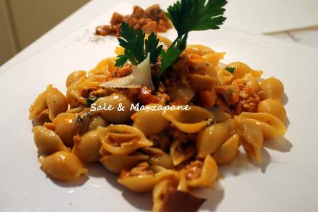 CONCHIGLIE AL RAGU' BIANCO DI CONIGLIO E VERDURE