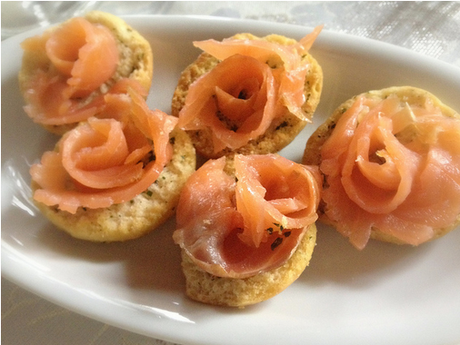 Salmone in crosta di zucchine e mandorle