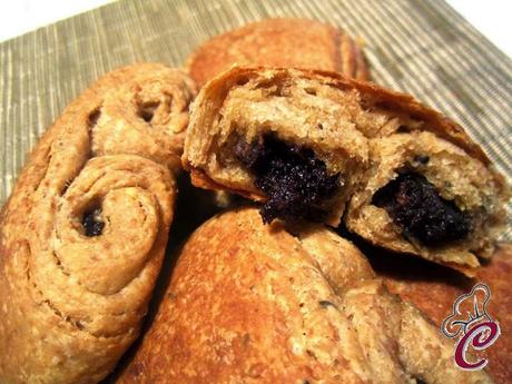 Saccottini al cioccolato con farro monococco e semi di canapa: il valore aggiunto di una dispensa ricca e fornita