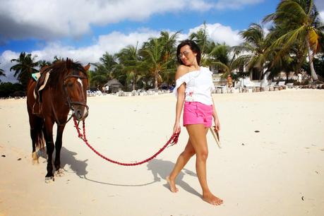 Cavalcando sulla spiaggia di Watamu: Kenya !