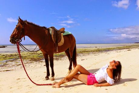 Cavalcando sulla spiaggia di Watamu: Kenya !