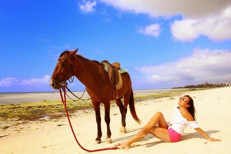 Cavalcando sulla spiaggia di Watamu: Kenya !