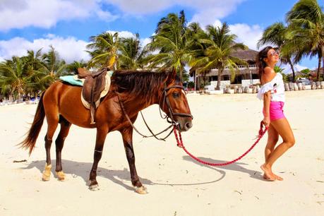 Cavalcando sulla spiaggia di Watamu: Kenya !