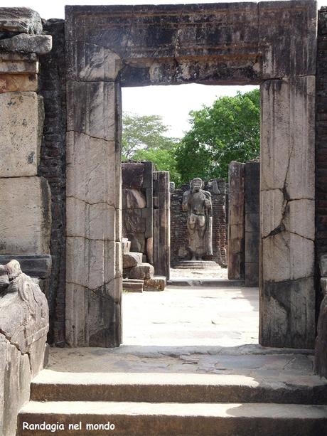 Polonnaruwa e trasferimento a Kalkudah